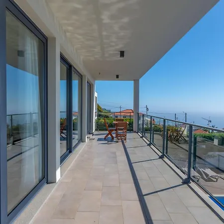 וילה Enjoy - By Lovelystay
